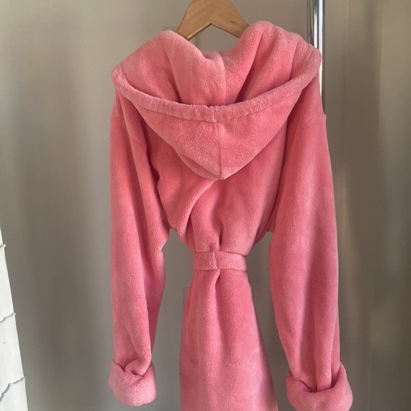 Soft Bright Pink Bathrobe from Gap Size 10 - Picture 2 of 3